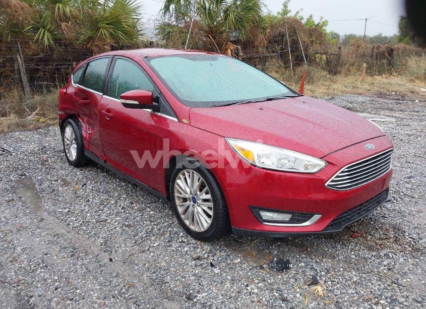 2015 Ford Focus TITANIUM (VIN 1FADP3N21FL379578) main photo