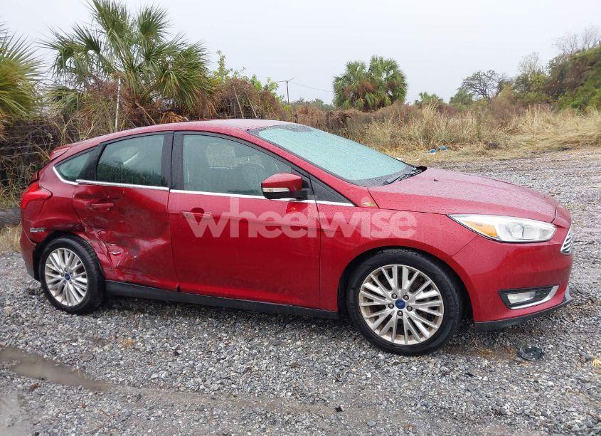 Photo 13 of 2015 Ford Focus TITANIUM (VIN 1FADP3N21FL379578)
