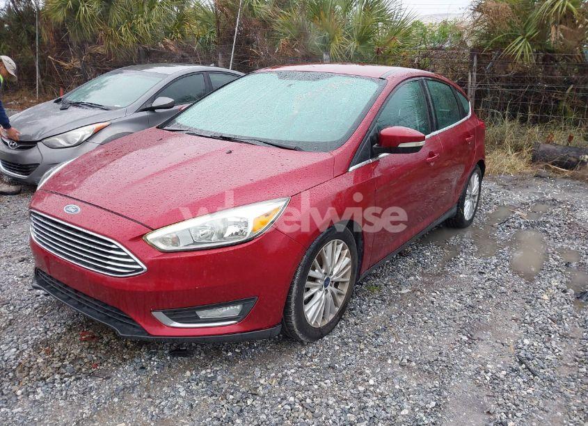 Photo 2 of 2015 Ford Focus TITANIUM (VIN 1FADP3N21FL379578)
