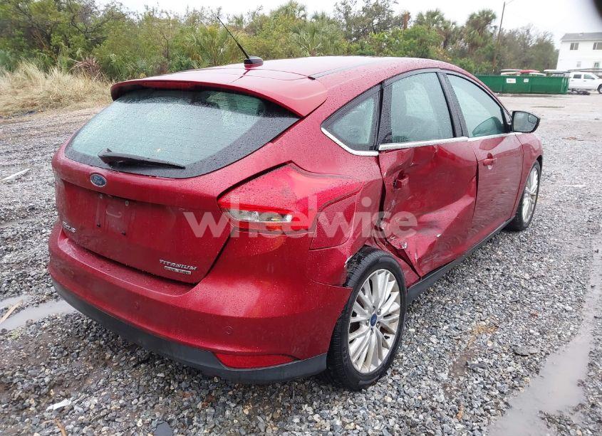Photo 4 of 2015 Ford Focus TITANIUM (VIN 1FADP3N21FL379578)