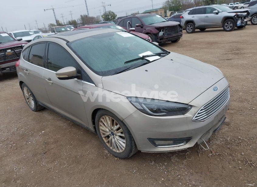 2016 Ford Focus TITANIUM (VIN 1FADP3N21GL302954) main photo