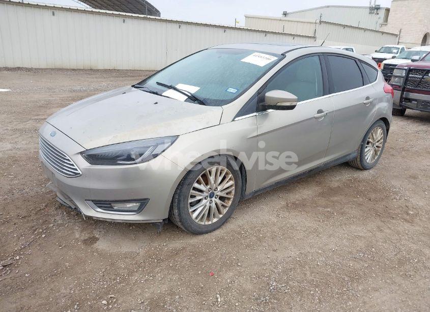 Photo 2 of 2016 Ford Focus TITANIUM (VIN 1FADP3N21GL302954)