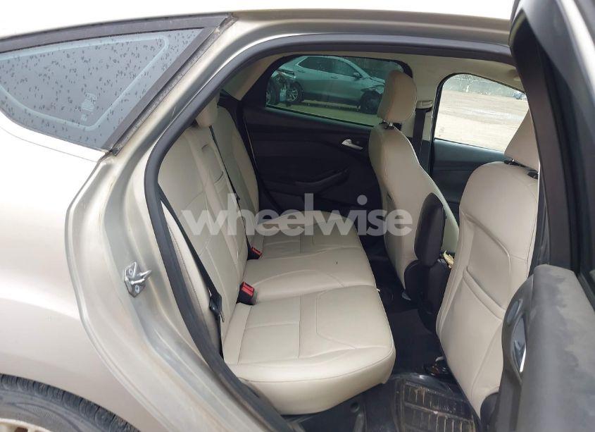 Photo 8 of 2016 Ford Focus TITANIUM (VIN 1FADP3N21GL302954)