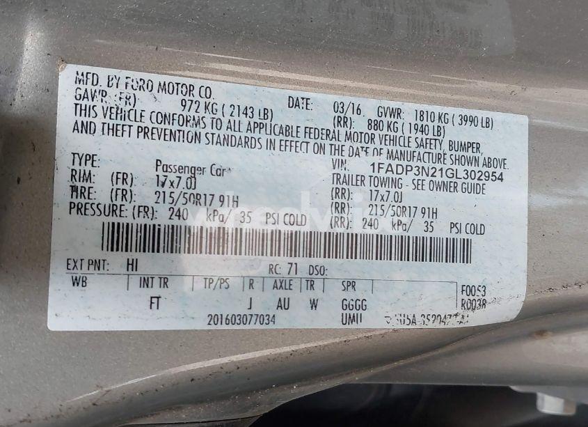 Photo 9 of 2016 Ford Focus TITANIUM (VIN 1FADP3N21GL302954)