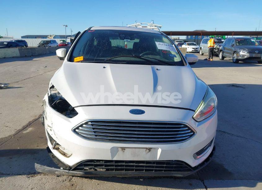 Photo 13 of 2017 Ford Focus TITANIUM (VIN 1FADP3N21HL309873)