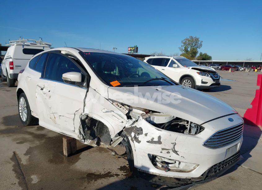 Photo 6 of 2017 Ford Focus TITANIUM (VIN 1FADP3N21HL309873)