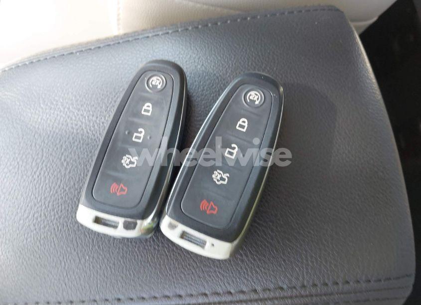 Photo 11 of 2017 Ford Focus TITANIUM (VIN 1FADP3N21HL327581)