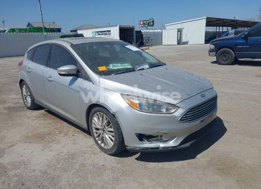 2018 Ford Focus TITANIUM (VIN 1FADP3N21JL325951) main photo