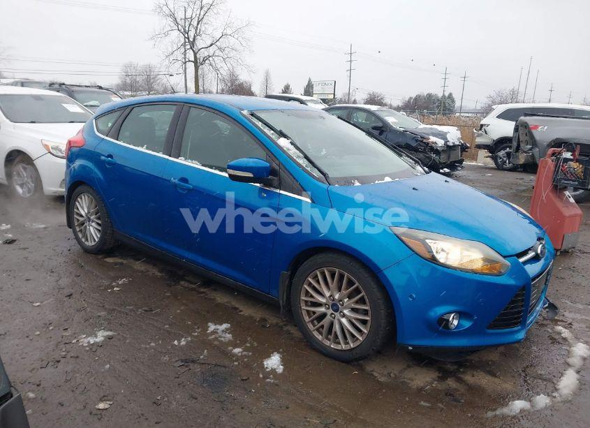 2014 Ford Focus TITANIUM (VIN 1FADP3N22EL129572) main photo