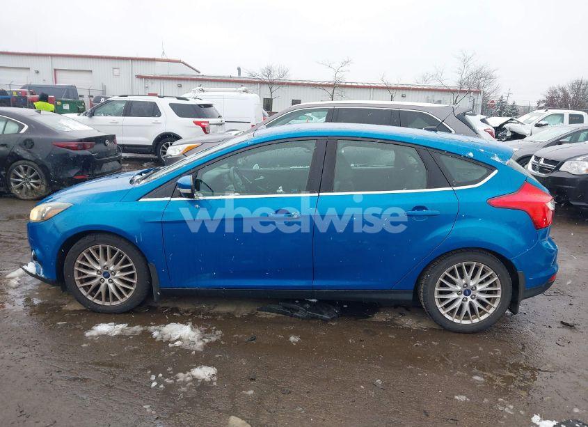 Photo 14 of 2014 Ford Focus TITANIUM (VIN 1FADP3N22EL129572)