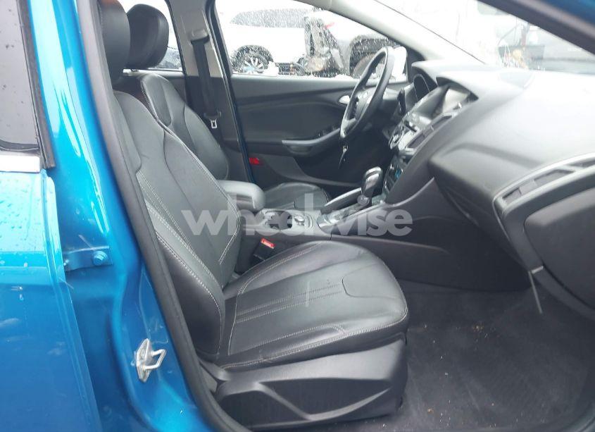 Photo 5 of 2014 Ford Focus TITANIUM (VIN 1FADP3N22EL129572)