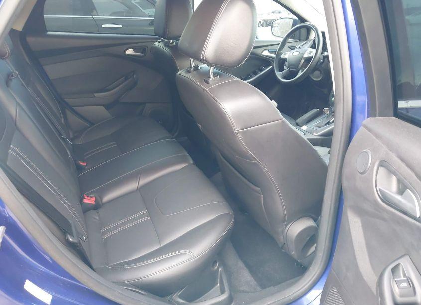 Photo 8 of 2014 Ford Focus TITANIUM (VIN 1FADP3N22EL195894)