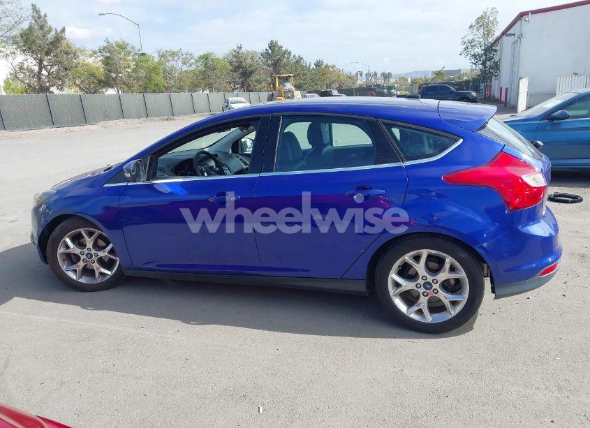 Photo 15 of 2014 Ford Focus TITANIUM (VIN 1FADP3N22EL298362)