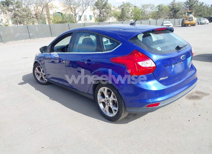 Photo 3 of 2014 Ford Focus TITANIUM (VIN 1FADP3N22EL298362)