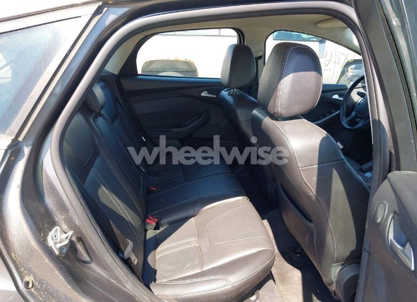 Photo 8 of 2014 Ford Focus TITANIUM (VIN 1FADP3N22EL317007)