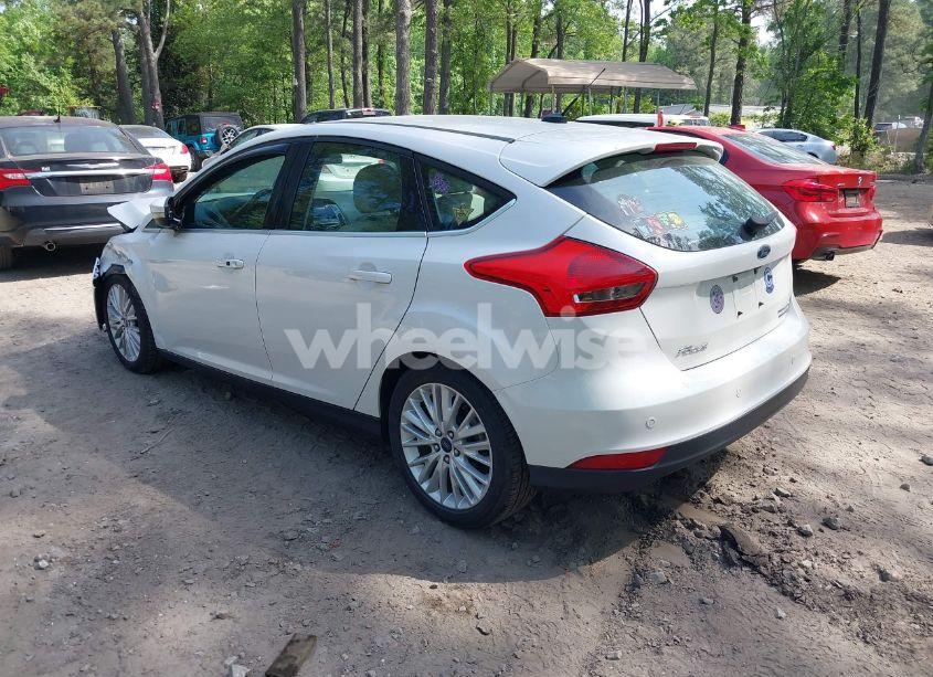 Photo 3 of 2016 Ford Focus TITANIUM (VIN 1FADP3N22GL239282)