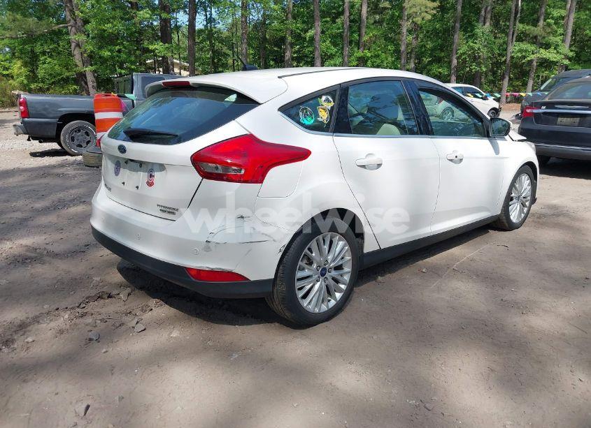 Photo 4 of 2016 Ford Focus TITANIUM (VIN 1FADP3N22GL239282)