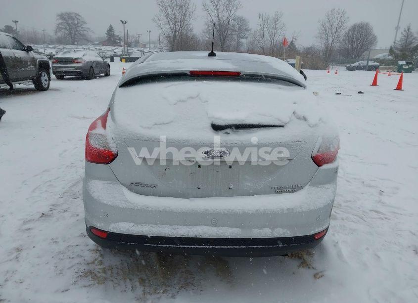 Photo 16 of 2014 Ford Focus TITANIUM (VIN 1FADP3N23EL207597)