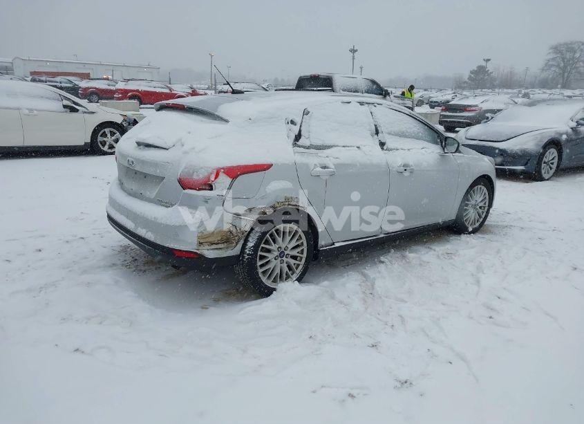 Photo 4 of 2014 Ford Focus TITANIUM (VIN 1FADP3N23EL207597)