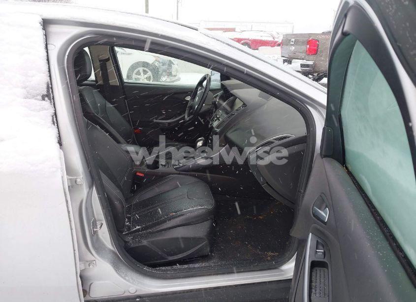 Photo 5 of 2014 Ford Focus TITANIUM (VIN 1FADP3N23EL207597)