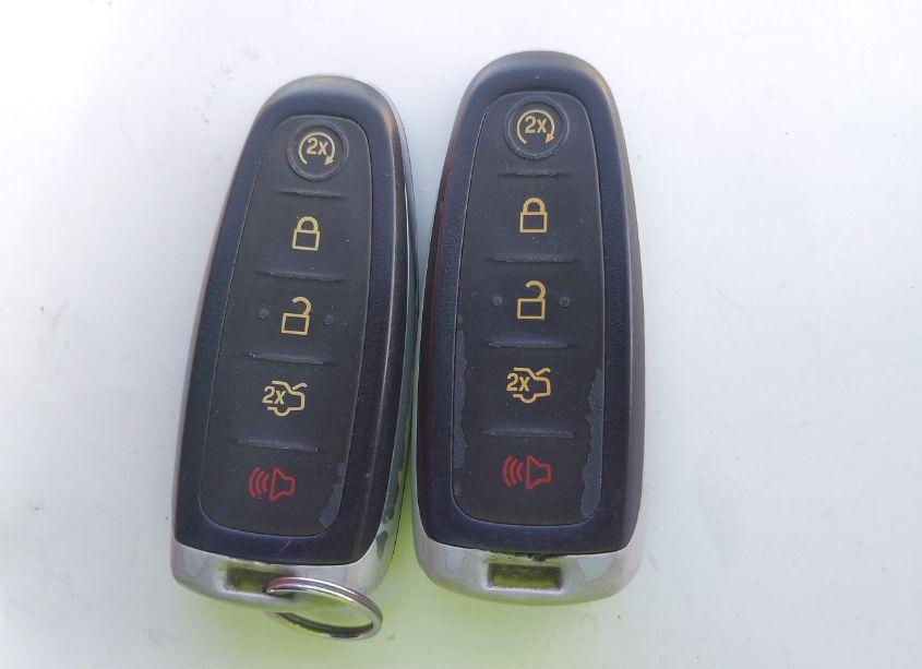 Photo 11 of 2015 Ford Focus TITANIUM (VIN 1FADP3N23FL285427)