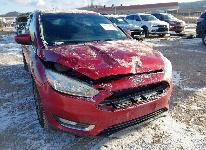 Photo 6 of 2015 Ford Focus TITANIUM (VIN 1FADP3N23FL322363)