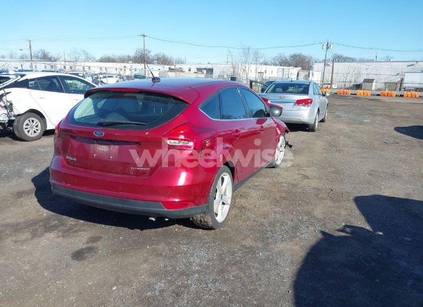 Photo 4 of 2016 Ford Focus TITANIUM (VIN 1FADP3N23GL245236)
