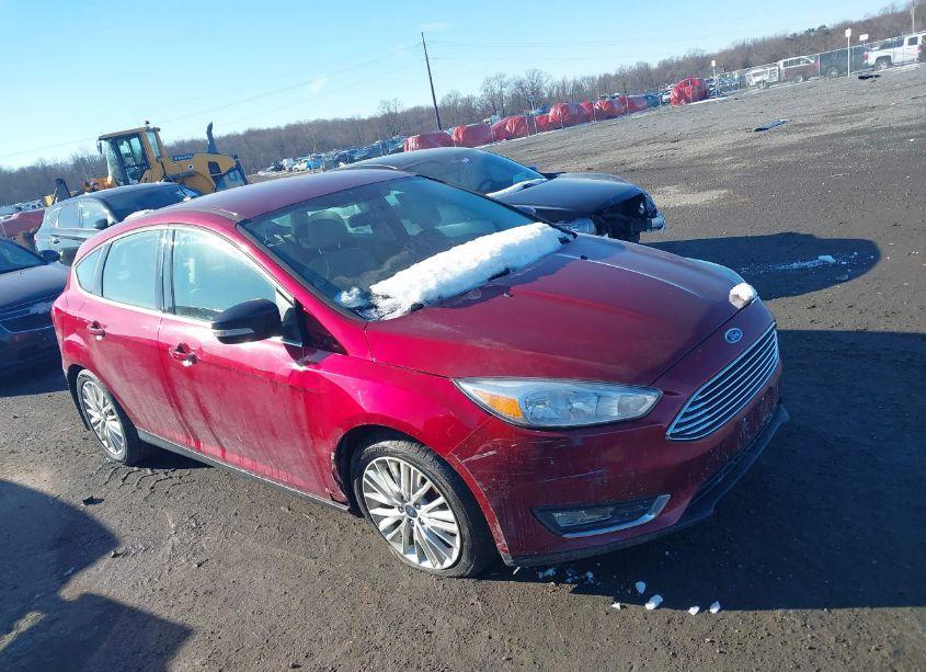 Photo 13 of 2016 Ford Focus TITANIUM (VIN 1FADP3N23GL295411)