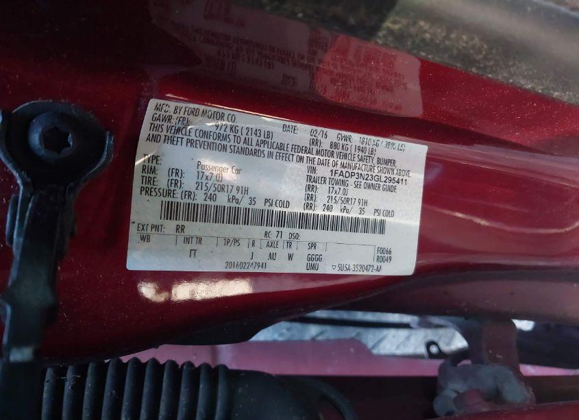 Photo 9 of 2016 Ford Focus TITANIUM (VIN 1FADP3N23GL295411)