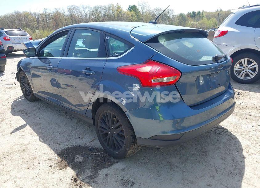 Photo 3 of 2018 Ford Focus TITANIUM (VIN 1FADP3N23JL280589)