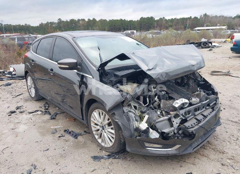 2018 Ford Focus TITANIUM (VIN 1FADP3N23JL289244) main photo