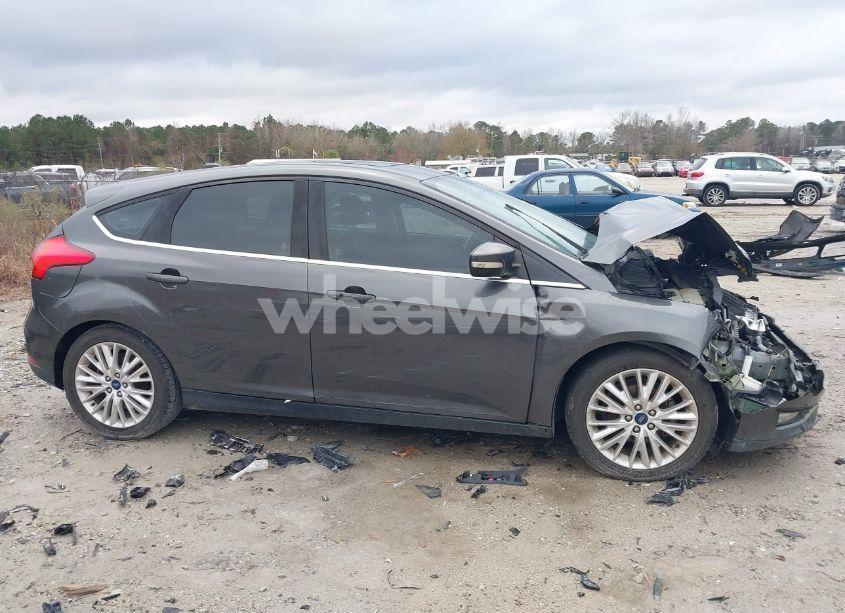 Photo 13 of 2018 Ford Focus TITANIUM (VIN 1FADP3N23JL289244)
