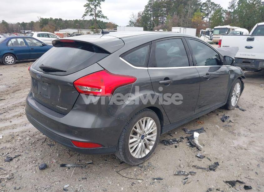 Photo 4 of 2018 Ford Focus TITANIUM (VIN 1FADP3N23JL289244)