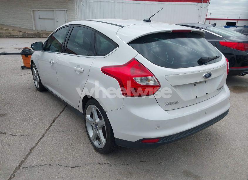 Photo 3 of 2013 Ford Focus TITANIUM (VIN 1FADP3N24DL183308)
