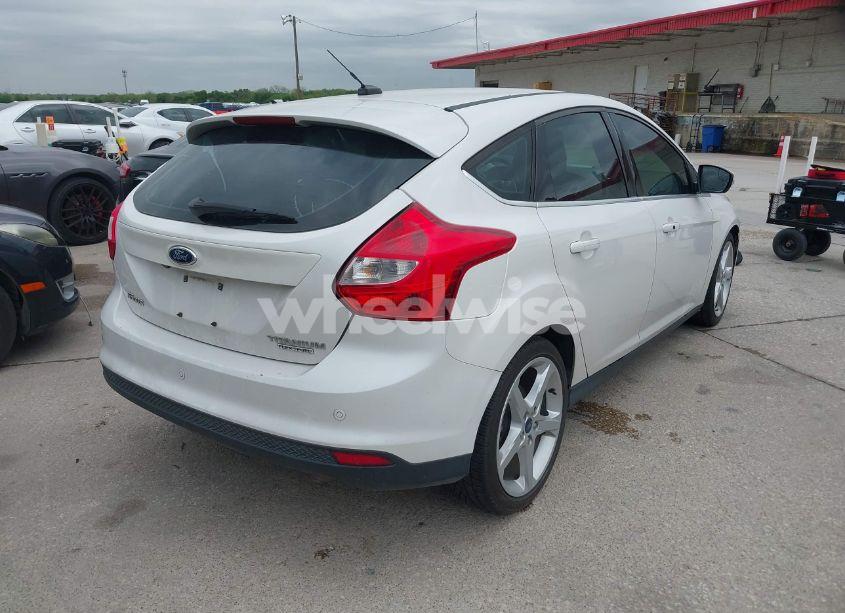Photo 4 of 2013 Ford Focus TITANIUM (VIN 1FADP3N24DL183308)