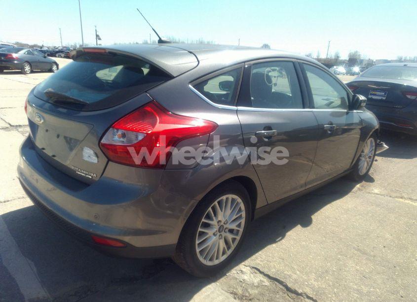Photo 4 of 2013 Ford Focus TITANIUM (VIN 1FADP3N24DL208966)