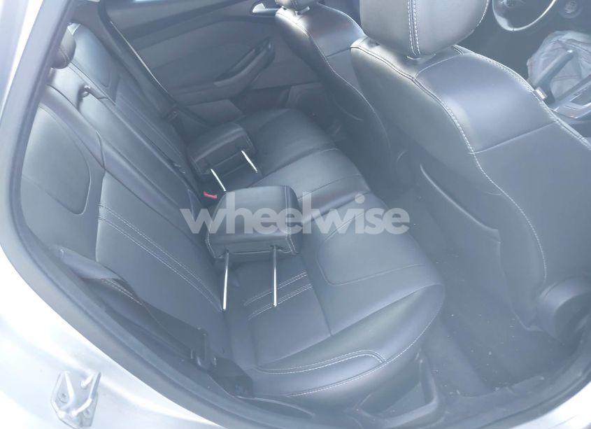 Photo 8 of 2014 Ford Focus TITANIUM (VIN 1FADP3N24EL180555)