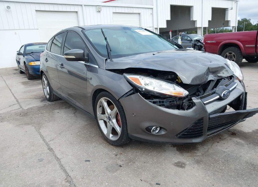 2014 Ford Focus TITANIUM (VIN 1FADP3N24EL274922) main photo