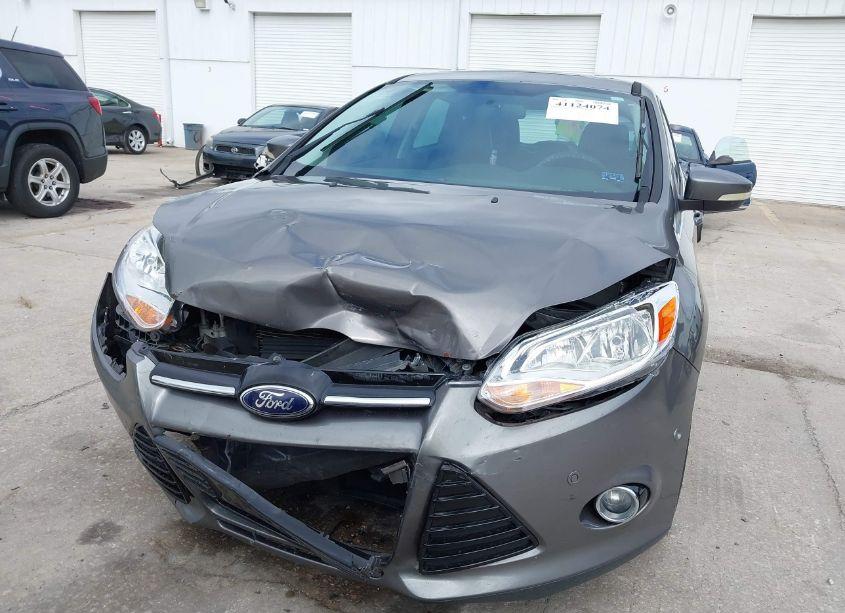 Photo 12 of 2014 Ford Focus TITANIUM (VIN 1FADP3N24EL274922)