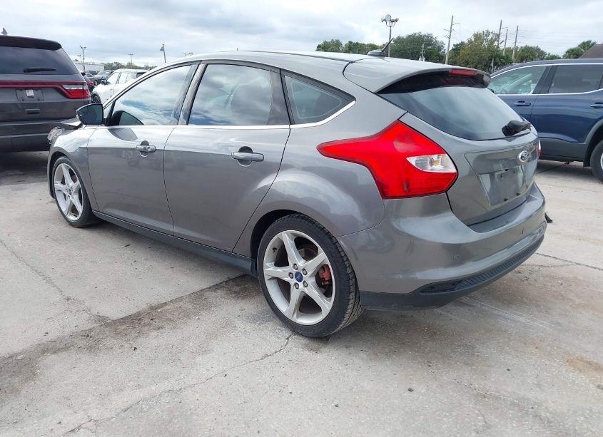 Photo 3 of 2014 Ford Focus TITANIUM (VIN 1FADP3N24EL274922)