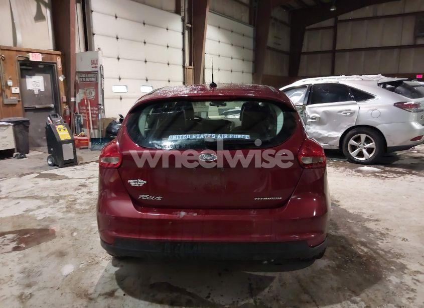 Photo 16 of 2015 Ford Focus TITANIUM (VIN 1FADP3N24FL212826)