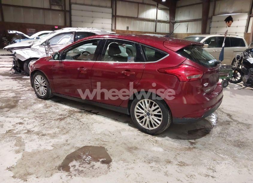 Photo 3 of 2015 Ford Focus TITANIUM (VIN 1FADP3N24FL212826)