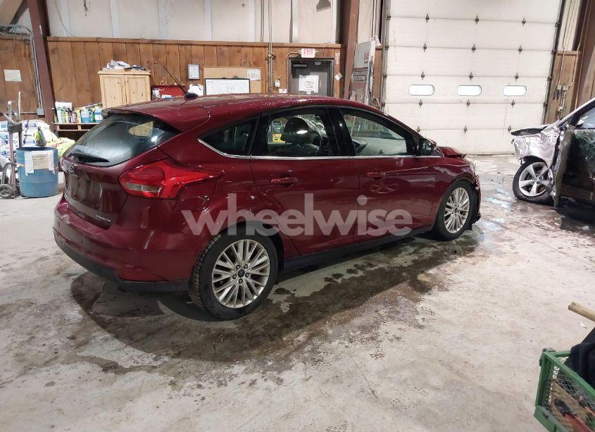 Photo 4 of 2015 Ford Focus TITANIUM (VIN 1FADP3N24FL212826)