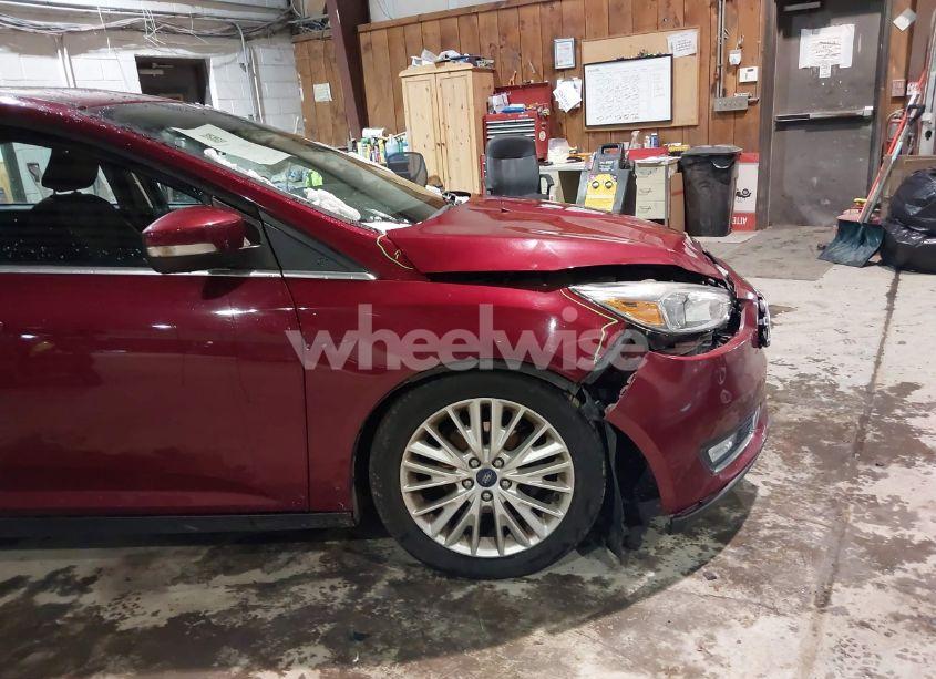 Photo 6 of 2015 Ford Focus TITANIUM (VIN 1FADP3N24FL212826)