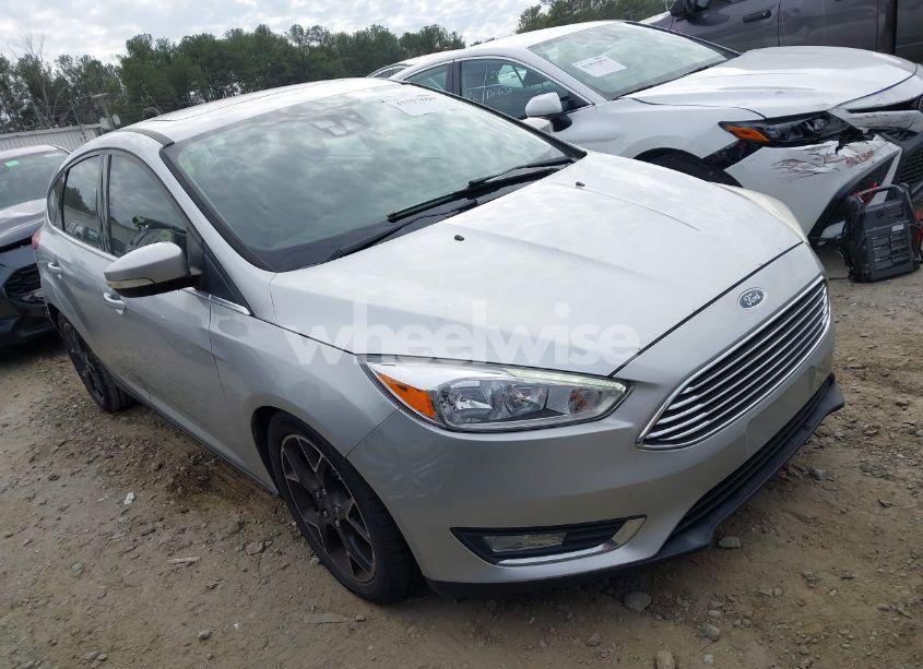 Photo 13 of 2017 Ford Focus TITANIUM (VIN 1FADP3N24HL251256)