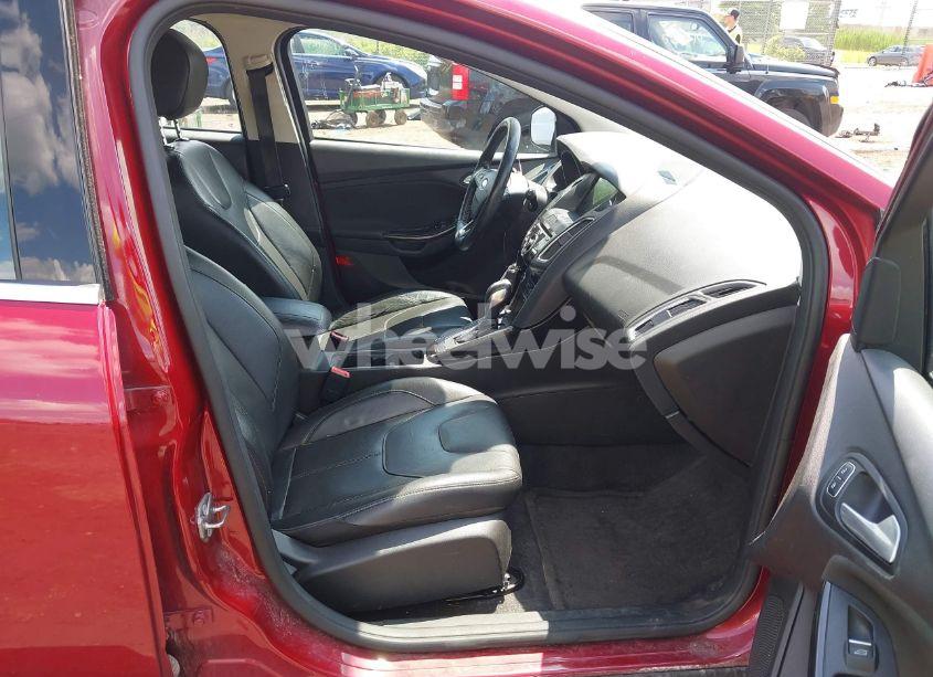 Photo 5 of 2017 Ford Focus TITANIUM (VIN 1FADP3N24HL306725)