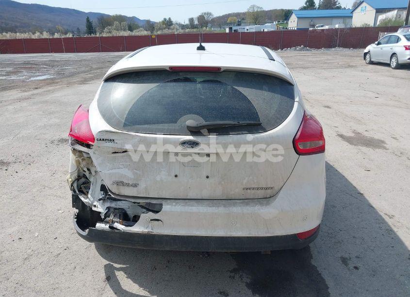 Photo 16 of 2017 Ford Focus TITANIUM (VIN 1FADP3N24HL331009)