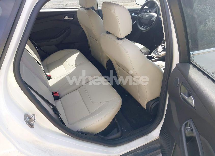 Photo 8 of 2017 Ford Focus TITANIUM (VIN 1FADP3N24HL331009)