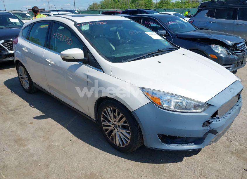 2018 Ford Focus TITANIUM (VIN 1FADP3N24JL279449) main photo