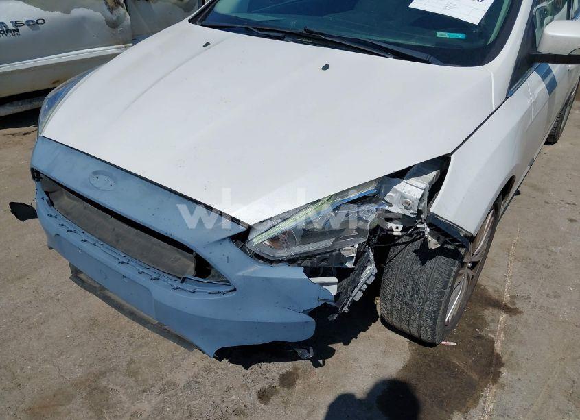 Photo 6 of 2018 Ford Focus TITANIUM (VIN 1FADP3N24JL279449)